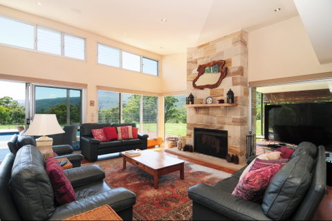 Bottlebrush Lodge - Accommodation Coffs Harbour 0