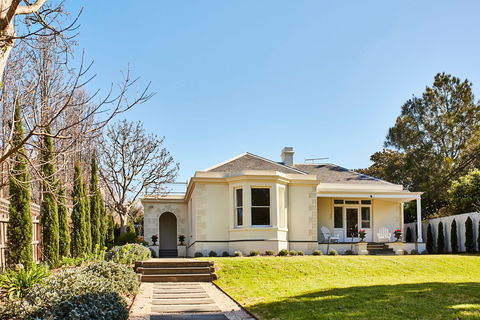 Clydesville Queenscliff - Accommodation Coffs Harbour 0