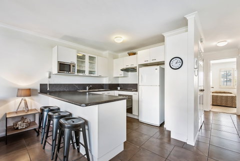 Dockside Holiday Apartments - Accommodation Coffs Harbour 2