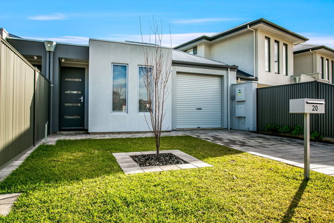 Ella House I - Accommodation Coffs Harbour 0