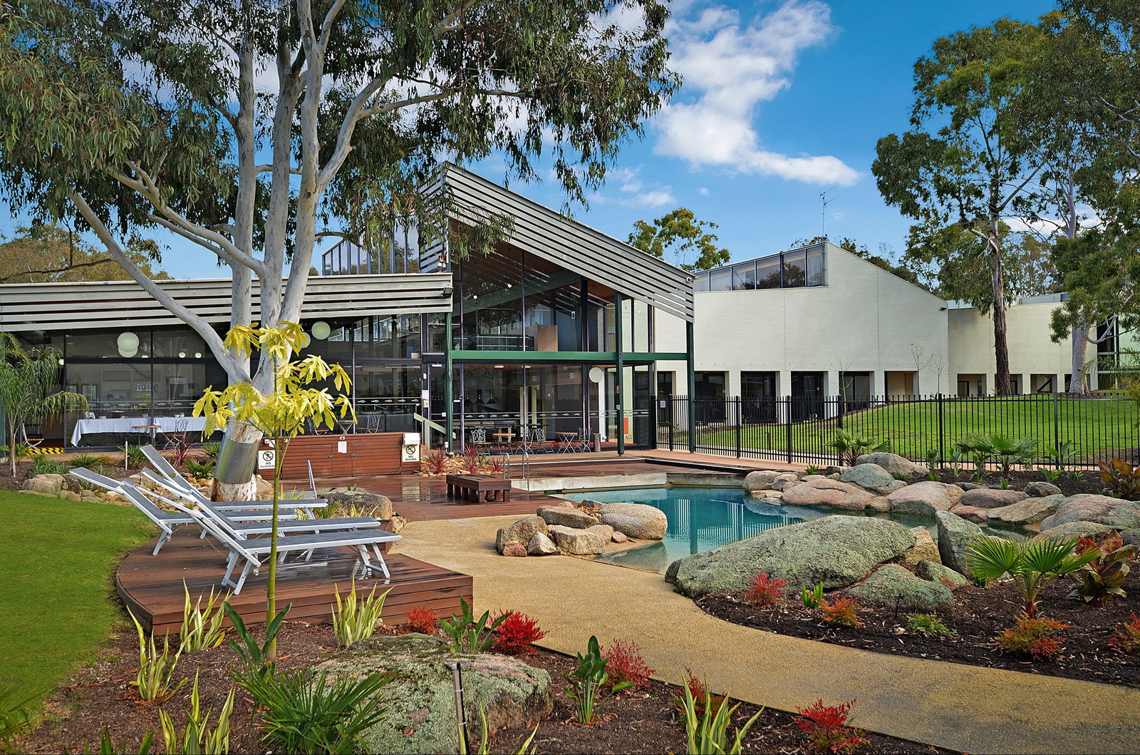 St Albans Park VIC Accommodation Coffs Harbour