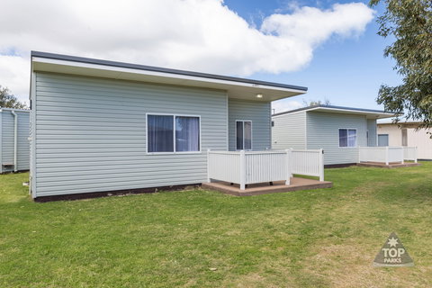 Geraldton Belair Gardens Caravan Park - Accommodation Coffs Harbour 1