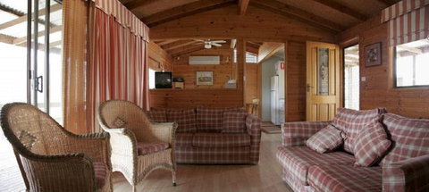 Glen Ayr Cottages - Accommodation Coffs Harbour 1