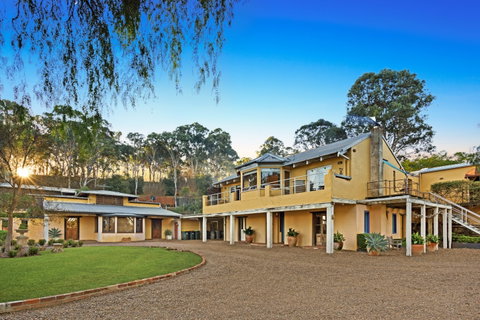 I Villini Estate - Accommodation Coffs Harbour 0
