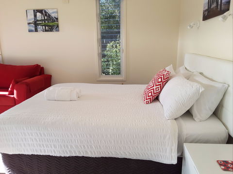 Springtide Studio Apartments - Accommodation Coffs Harbour 1