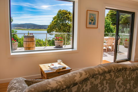 Tamar House - Accommodation Coffs Harbour 0