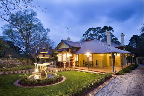 Varenna - Luxury Leura Accommodation - Accommodation Coffs Harbour 0