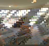 Water View House - Accommodation Coffs Harbour