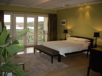 Cliff Top - Accommodation Coffs Harbour 0