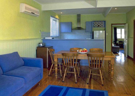 Cliffs Cottage - Accommodation Coffs Harbour 5