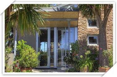 Chris's Beacon Point Restaurant And Villas - Accommodation Coffs Harbour 4