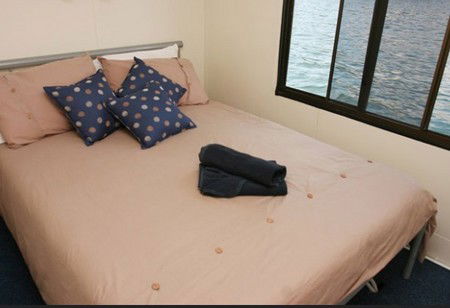 Boyds Bay Houseboat Holidays - Accommodation Coffs Harbour 4