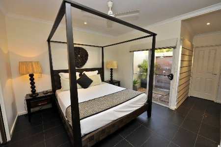 The Frangipani Cable Beach - Accommodation Coffs Harbour 1