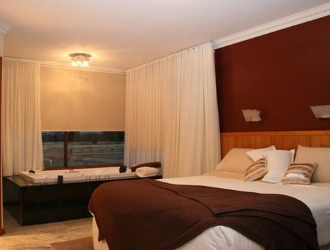 Aurora Cottages - Accommodation Coffs Harbour 2