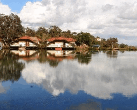 Lakeside Country Resort - Accommodation Coffs Harbour