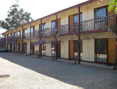 Central Motor Inn Wentworth - Accommodation Coffs Harbour 0