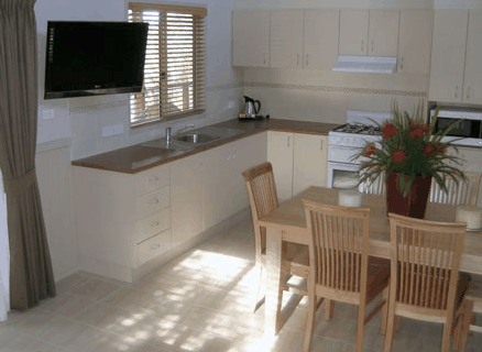 Lakesea Caravan Park - Accommodation Coffs Harbour