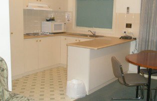 Golf View Motor Inn - Accommodation Coffs Harbour 2