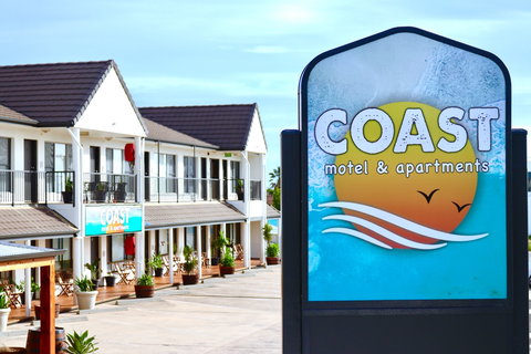 COAST Motel And Apartments - Accommodation Coffs Harbour 0