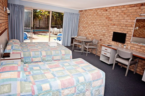 Sunshine Coast Motor Lodge - Accommodation Coffs Harbour 0