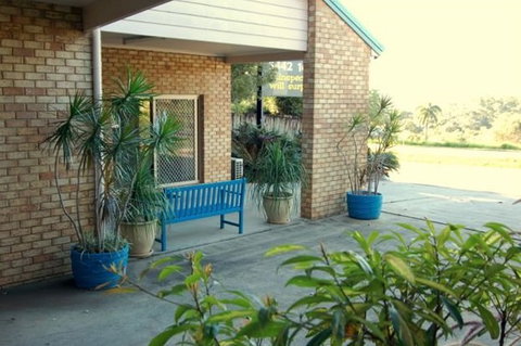 Sunshine Coast Motor Lodge - Accommodation Coffs Harbour 2