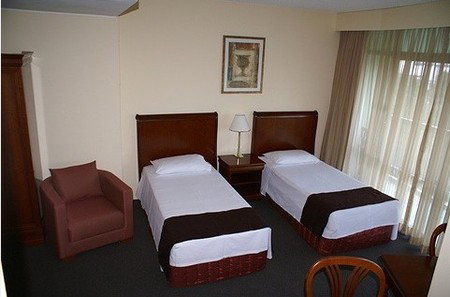 Metro Hotel Tower Mill - Accommodation Coffs Harbour 0