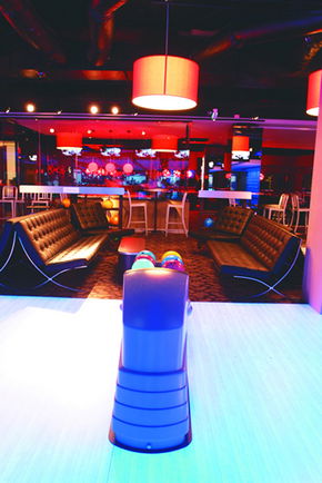 Strike Bowling Bar - Chapel - Accommodation Coffs Harbour 3