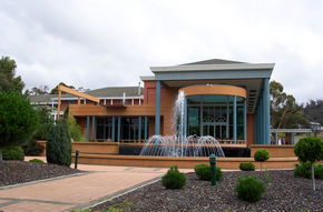 Country Club Tasmania - Accommodation Coffs Harbour 3