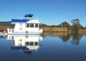 Tweed River House Boats - Accommodation Coffs Harbour 3