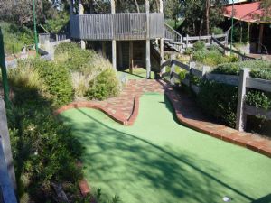 Spring Park Golf - Accommodation Coffs Harbour 1