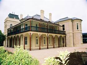 Auchendarroch House And Wallis Tavern - Accommodation Coffs Harbour 0