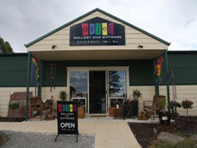 Artel Gallery And Giftware - Accommodation Coffs Harbour 0