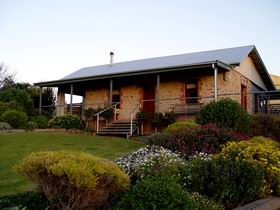 Tim Gramp Wines - Accommodation Coffs Harbour 0