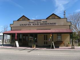 Dolly's Golden Raintree Craft And Heritage Centre - Accommodation Coffs Harbour 0