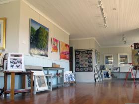 Tamar Valley Art Shack - Accommodation Coffs Harbour 0