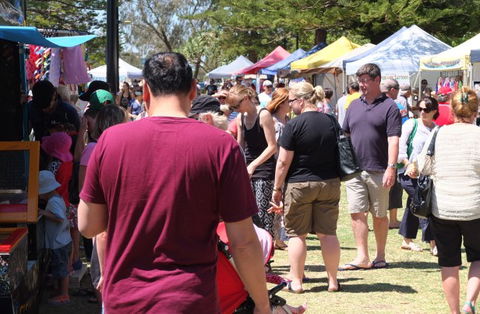 Coolangatta Beachfront Markets - Accommodation Coffs Harbour 1