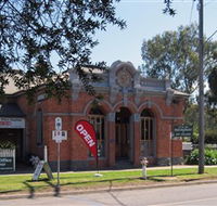 Old Post Office Seymour - Fine Art Gallery  Licensed Restaurant - Accommodation Coffs Harbour