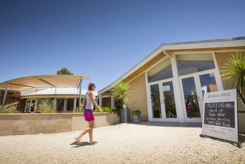 Fowles Wine - Accommodation Coffs Harbour 2