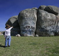 Thunderbolts Rock - Accommodation Coffs Harbour