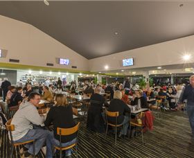 Gungahlin Lakes Golf And Community Club - Accommodation Coffs Harbour 2