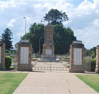 Warwick War Memorial and Gates - Accommodation Coffs Harbour