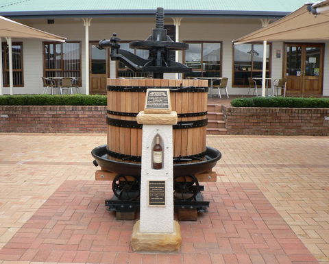 Best Tour - Accommodation Coffs Harbour 1