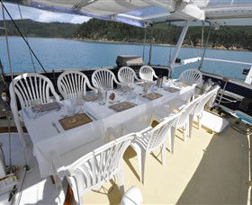 A Luxury Yacht On Sydney Harbour - Accommodation Coffs Harbour 4