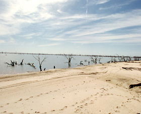 Lake Victoria - Accommodation Coffs Harbour 1