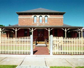 Wentworth Courthouse - Accommodation Coffs Harbour 0