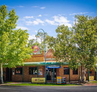 Crown Hotel Wentworth - Accommodation Coffs Harbour