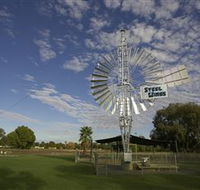 Steel Wings - Accommodation Coffs Harbour