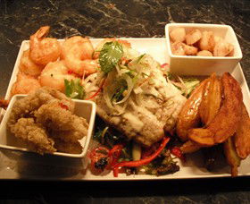 Cottontails Restaurant Winery And Function Centre - Accommodation Coffs Harbour 1