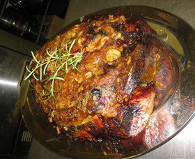 Hook And Spoon - Accommodation Coffs Harbour 3