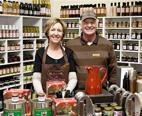 Poppas Fudge And Jam Factory - Accommodation Coffs Harbour 3